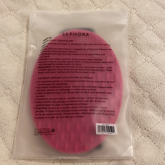 Sephora brush cleansing pad - Picture 3 of 6